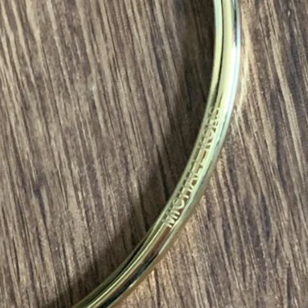 🆕 MK Bar Necklace